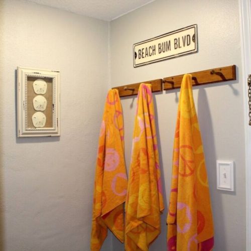A few beach towels are available, but you may want to pack a few extras!