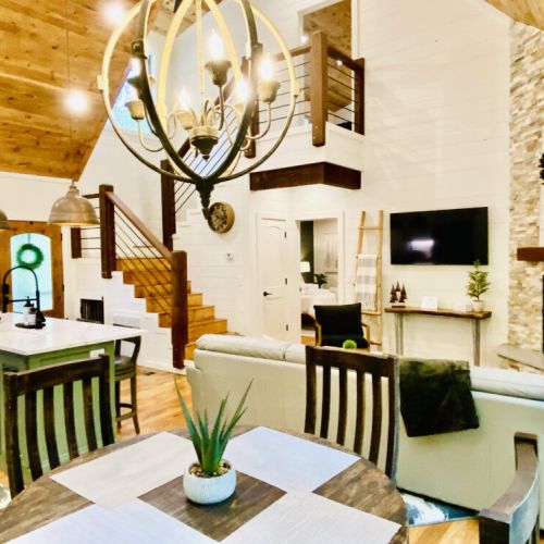Open Living, Dining and Kitchen!
