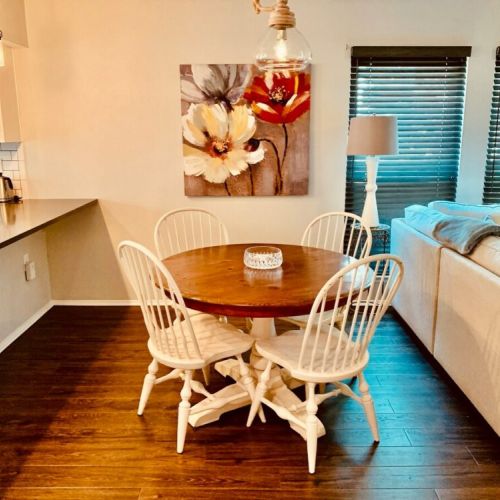 Great Dining Space!